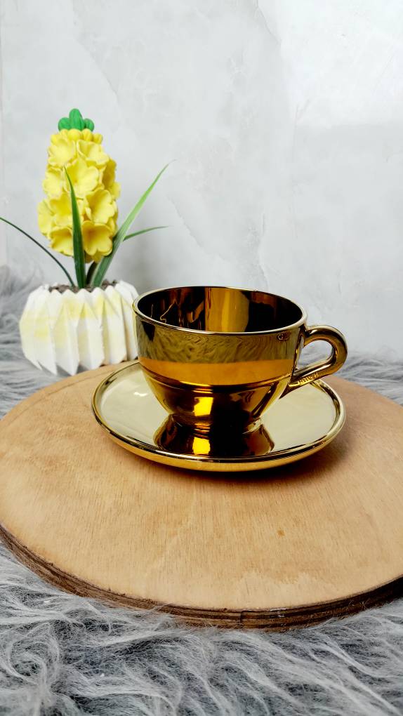 تصویر از فنجان نعلبکی ونیز طلایی