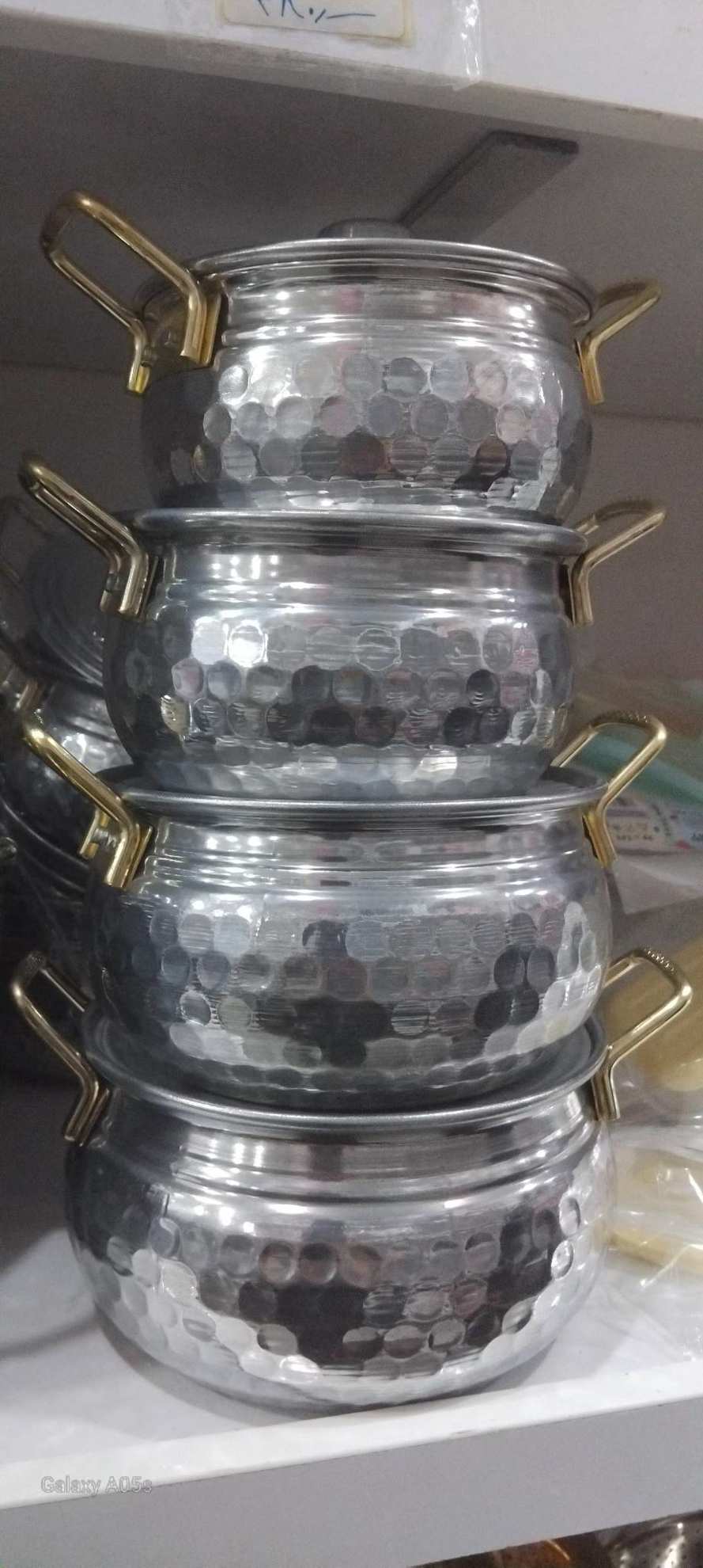 تصویر از قابلمه 4 عددی دسته طلایی