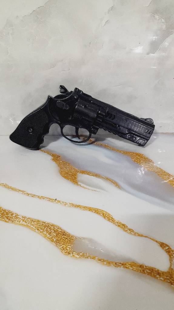 تصویر از تفنگ جرقه ای کوچک لنا