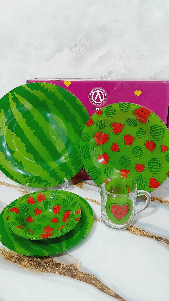 تصویر از ست غذاخوری یلدایی و ایموجی 5تکه