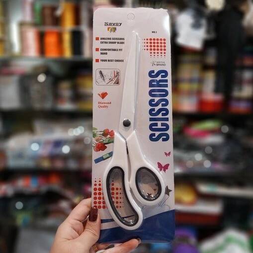 تصویر از قیچی خیاطی عروس